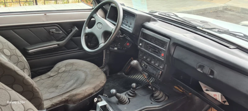 Lada Niva, снимка 5 - Автомобили и джипове - 46928727