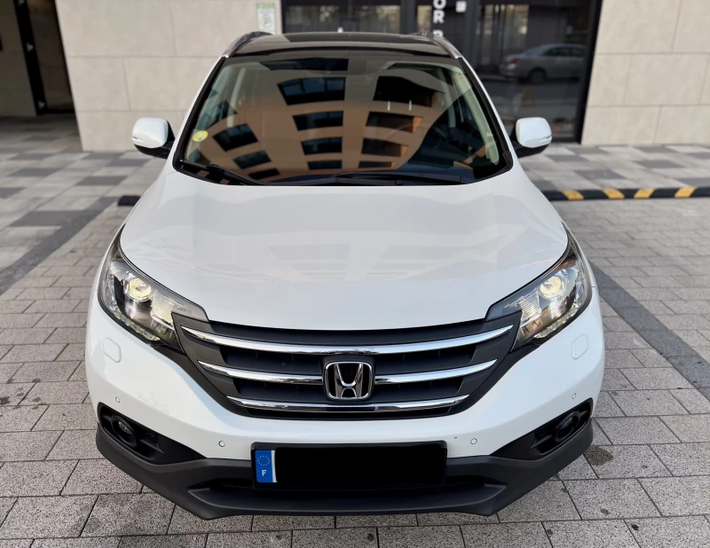 Honda Cr-v 2.2 I-DTEC 150hp 4x4 EXECUTIVE КОЖА NAVI CAMERA, снимка 2 - Автомобили и джипове - 47650819