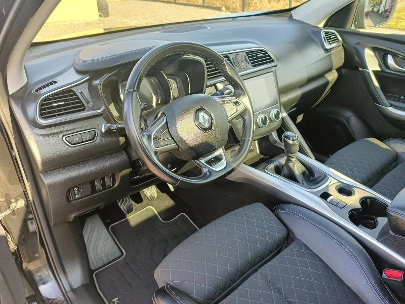 Renault Kadjar 1.3i Панорама* НОВА* , снимка 11 - Автомобили и джипове - 52283754