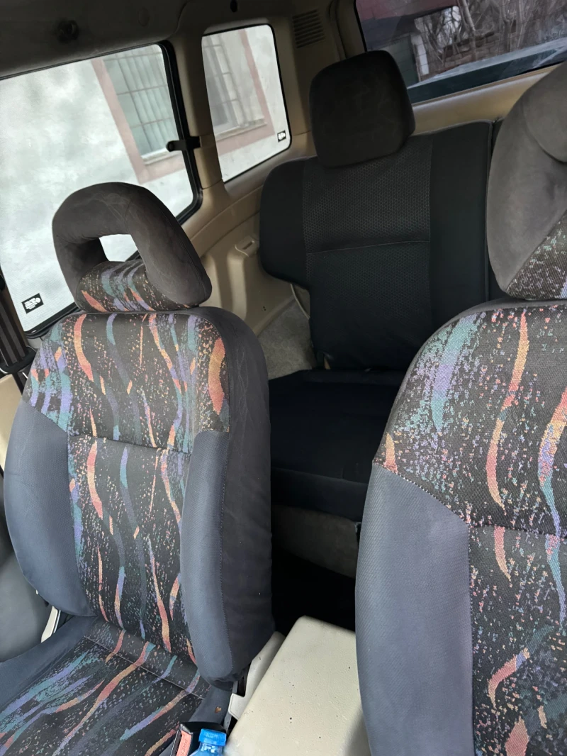 Nissan Terrano, снимка 8 - Автомобили и джипове - 52929781