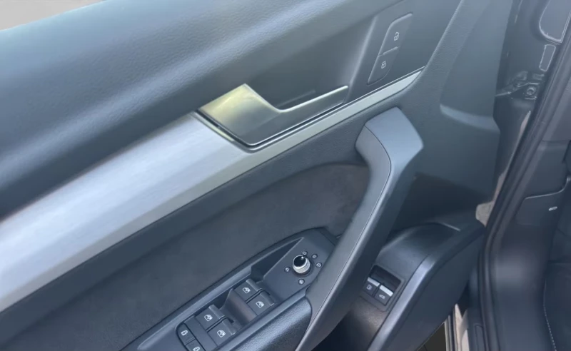 Audi Q5 2.0PHEV/367HP/S-LINE/360/HUD/NAVI/LED/DIGI/718g, снимка 13 - Автомобили и джипове - 53243968