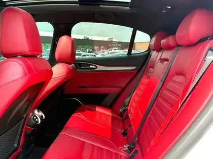 Alfa Romeo Stelvio Ti Sport AWD* HARMAN KARDON* DISTRONIC* PANORAMA* , снимка 16 - Автомобили и джипове - 55684939