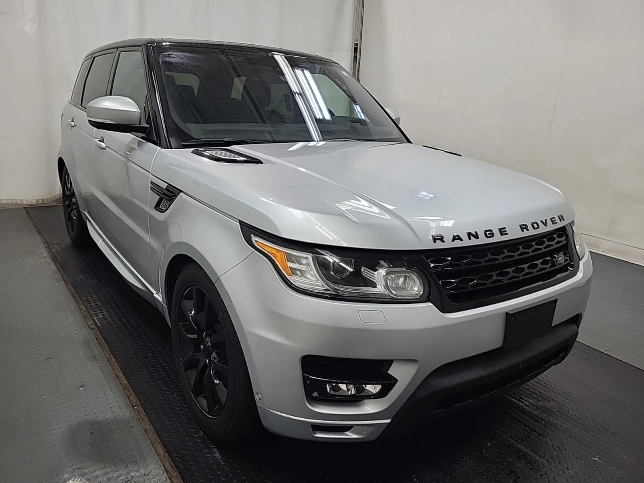 Land Rover Range Rover Sport CARFAX* АВТОФИНАНСИРАНЕ* БЕЗ ПЪРВОНАЧАЛНА ВНОСКА*  - изображение 2