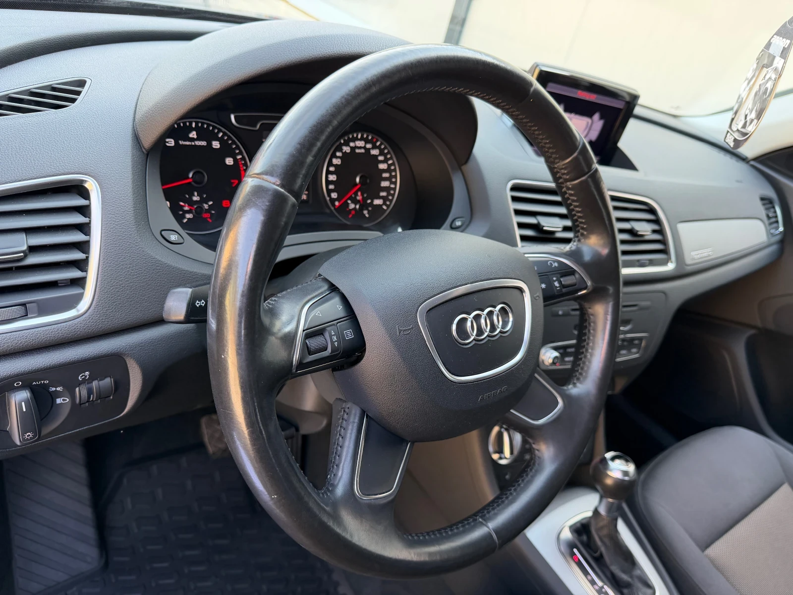 Audi Q3 FACE* 4x4* 2.0I* 211k.c.* AUTOMAT* REALNI KM* , снимка 7 - Автомобили и джипове - 53814245