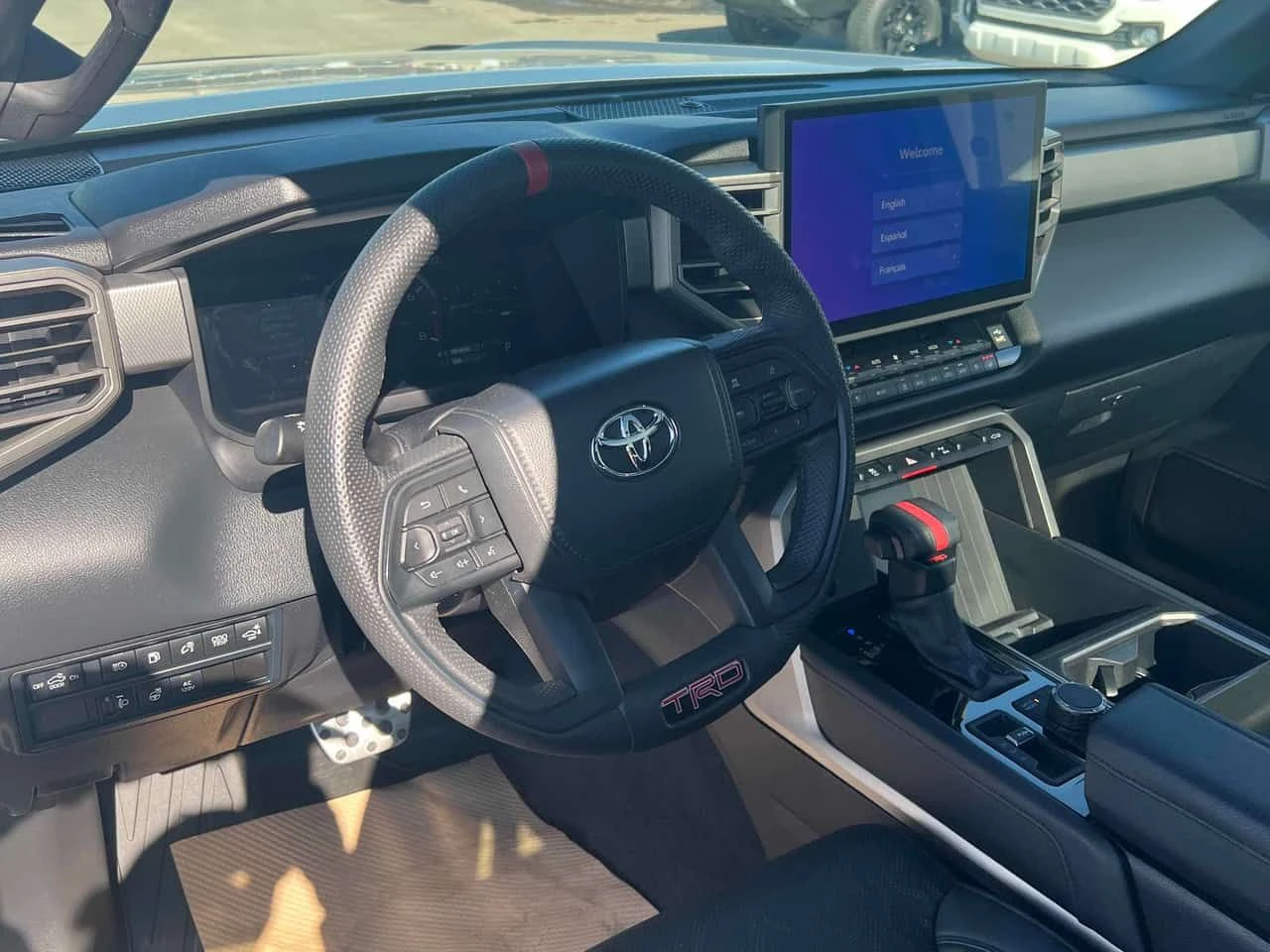 Toyota Tundra * Hybrid * 2 КЛЮЧА* ПОДГРЕВ* KEYLESS* , снимка 5 - Автомобили и джипове - 53914891