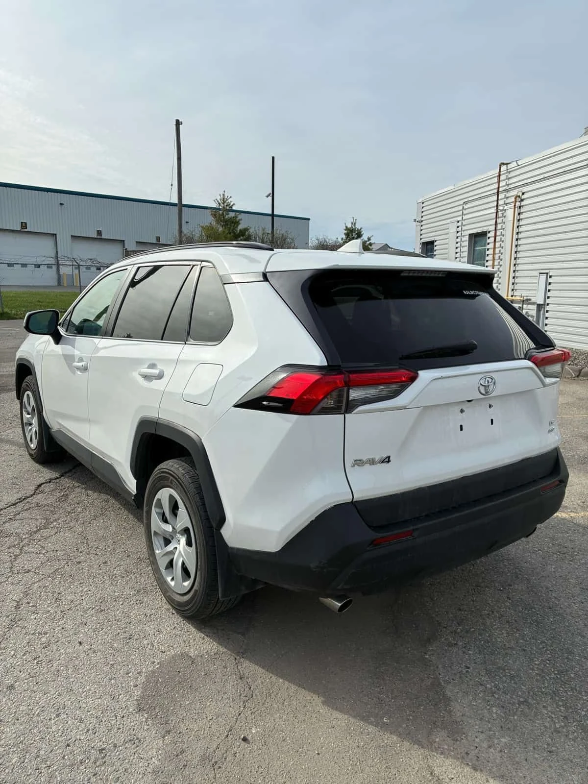 Toyota Rav4 * LE * CARFAX * ПОДГРЕВ * NAVI, снимка 2 - Автомобили и джипове - 54340495