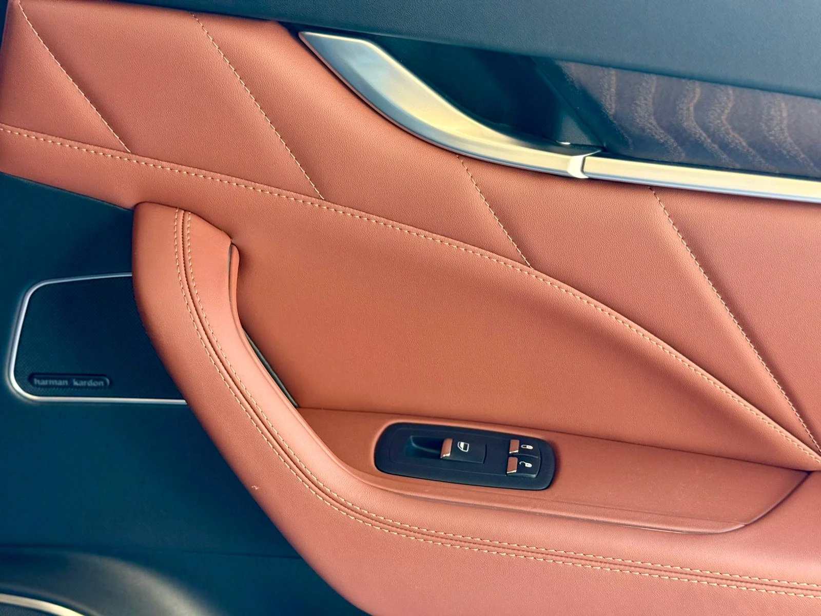 Maserati Levante GT* Full* Harman Kardon* Pano* Обдухване* Лизинг , снимка 15 - Автомобили и джипове - 54691826