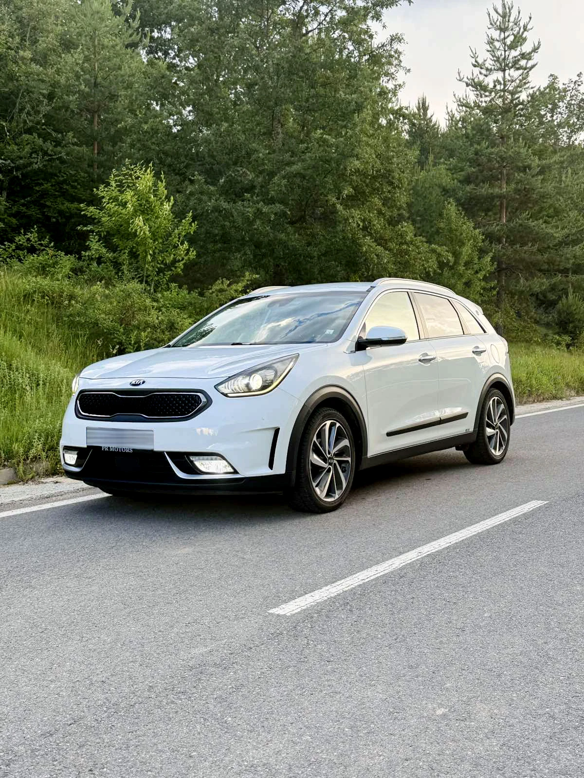Kia Niro ECO HYBRID ПОДАРЪК ЛЕТНИ ГУМИ + ОБСЛУЖВАНЕ , снимка 7 - Автомобили и джипове - 54838870