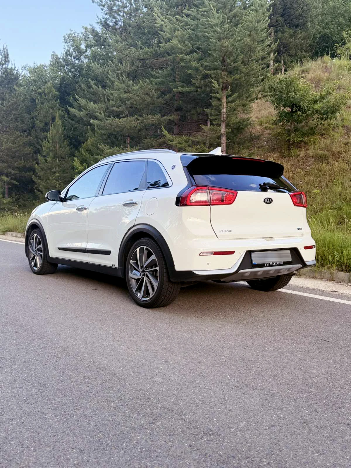Kia Niro ECO HYBRID ПОДАРЪК ЛЕТНИ ГУМИ + ОБСЛУЖВАНЕ , снимка 3 - Автомобили и джипове - 54838870