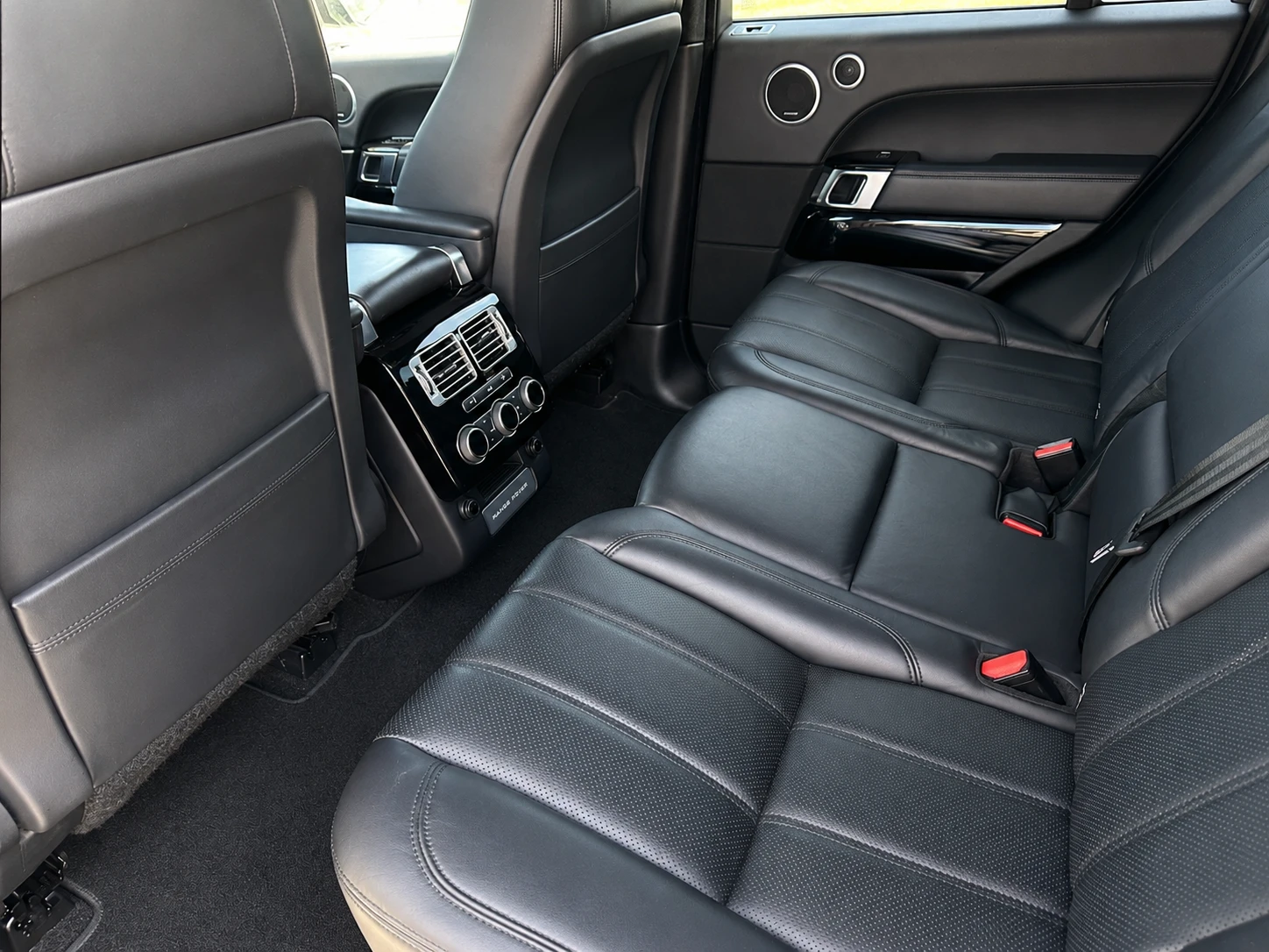 Land Rover Range rover Vogue 4.4 SDV8, снимка 5 - Автомобили и джипове - 54980900