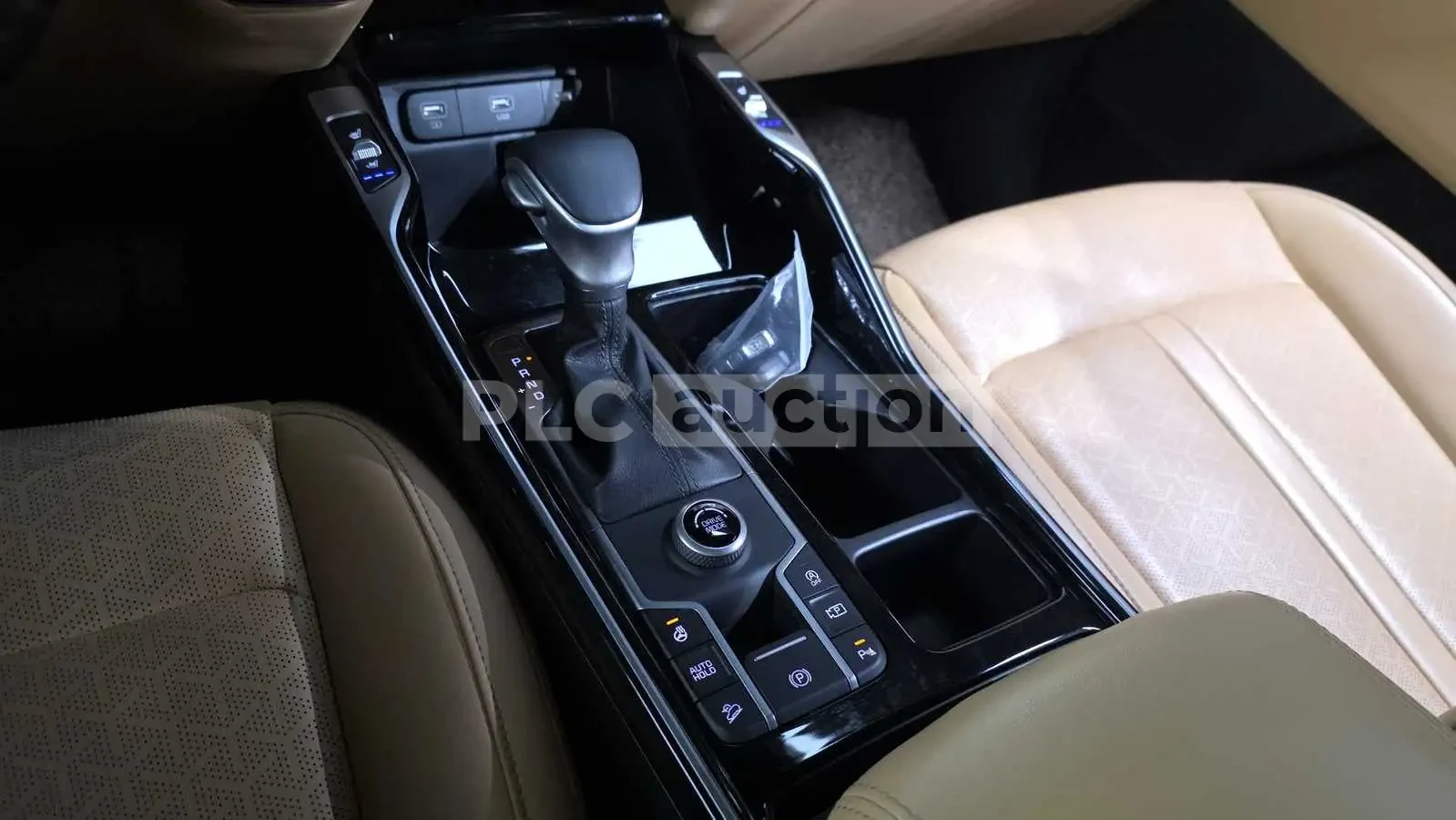 Kia Sorento, снимка 9 - Автомобили и джипове - 55011177
