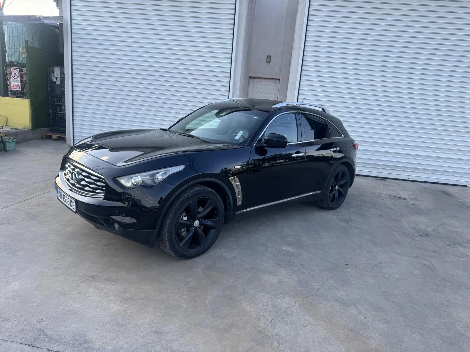 Infiniti Fx 30 S, снимка 3 - Автомобили и джипове - 55695922