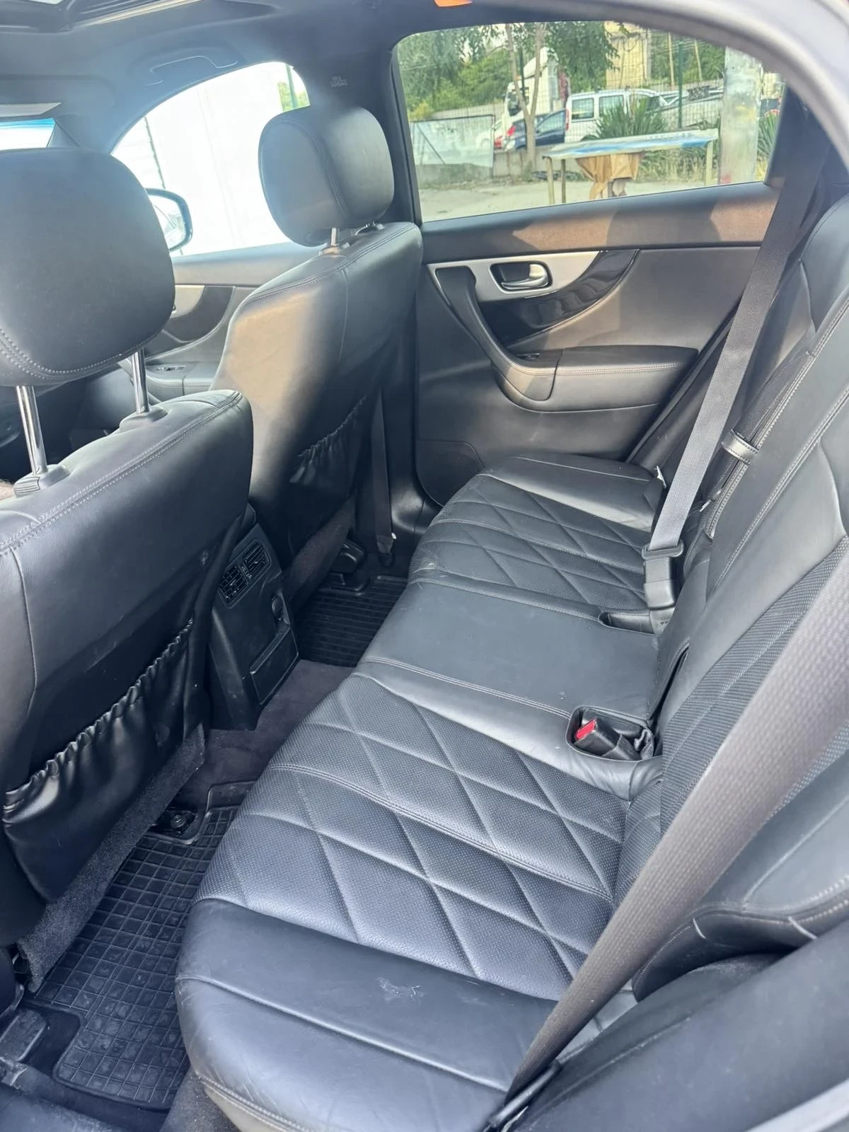 Infiniti Fx 30 S, снимка 7 - Автомобили и джипове - 55695922