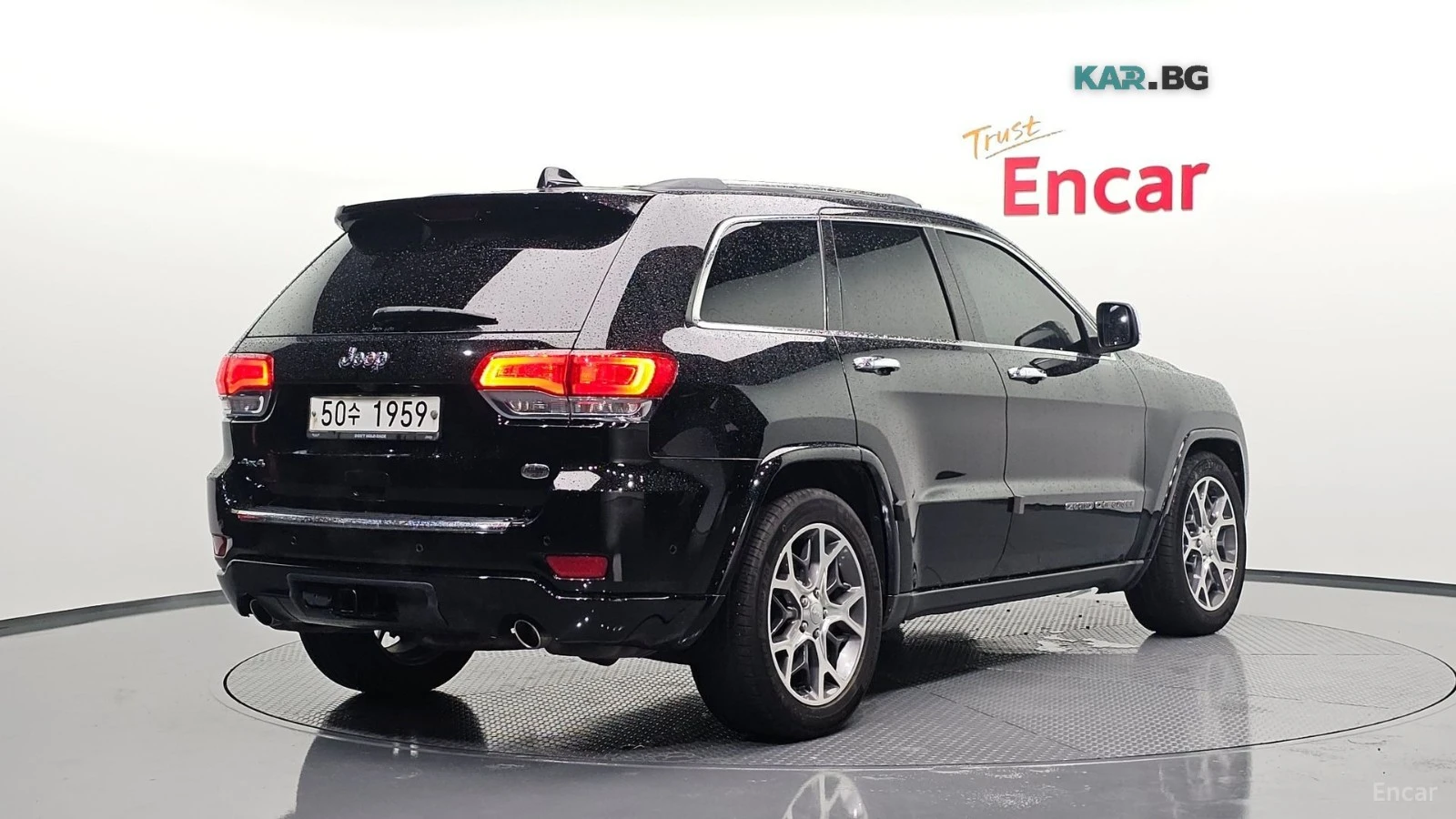 Jeep Grand cherokee 3.6 - OVERLAND - DISTRONIC - ОБДУХВАНЕ - ПОДГРЕВИ , снимка 2 - Автомобили и джипове - 56071400