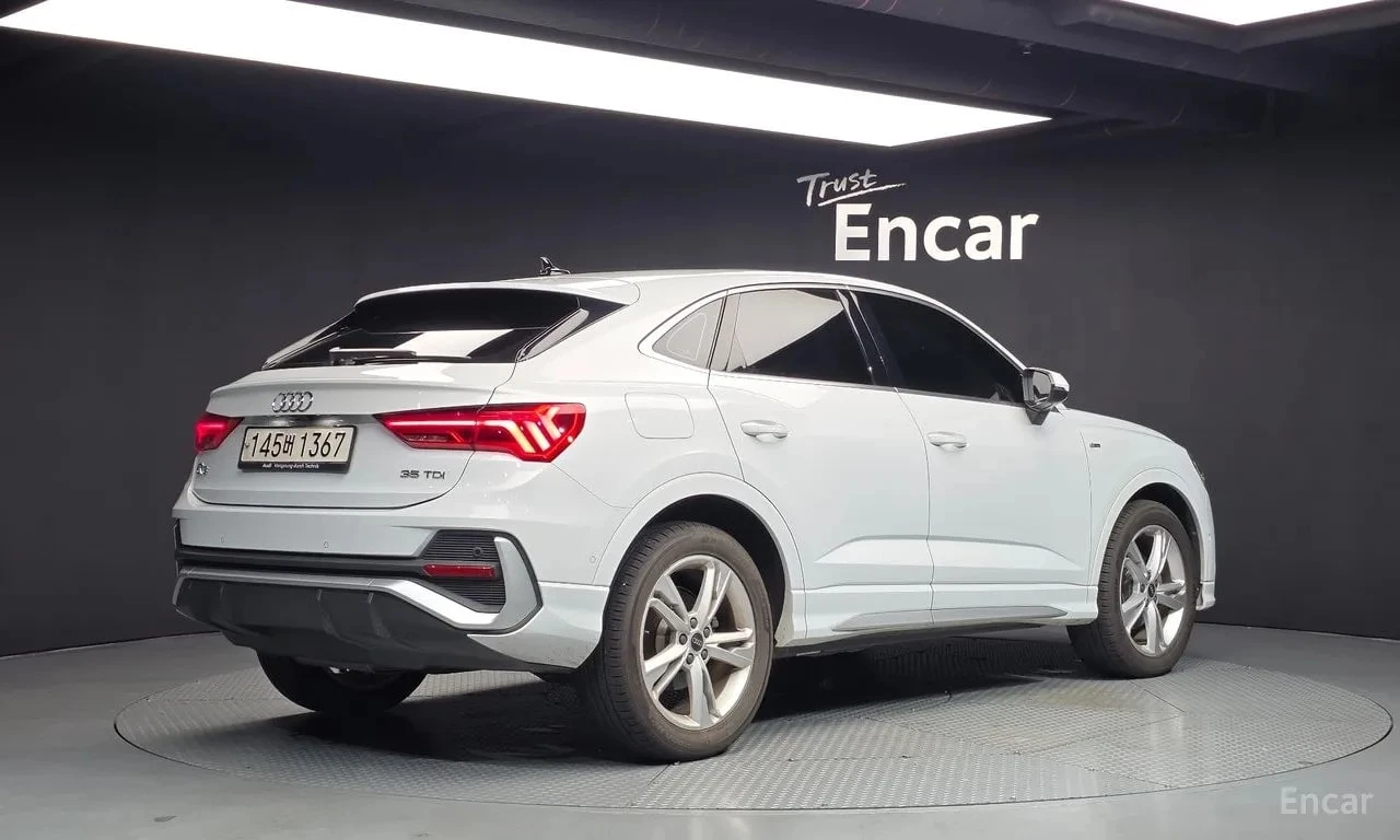 Audi Q3 * 35 TDI Premium Sportback * , снимка 2 - Автомобили и джипове - 56731388