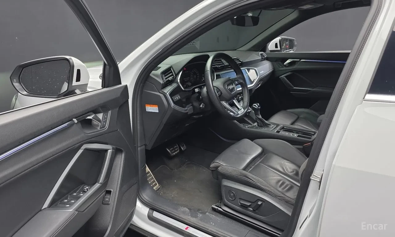Audi Q3 * 35 TDI Premium Sportback * , снимка 10 - Автомобили и джипове - 56731388