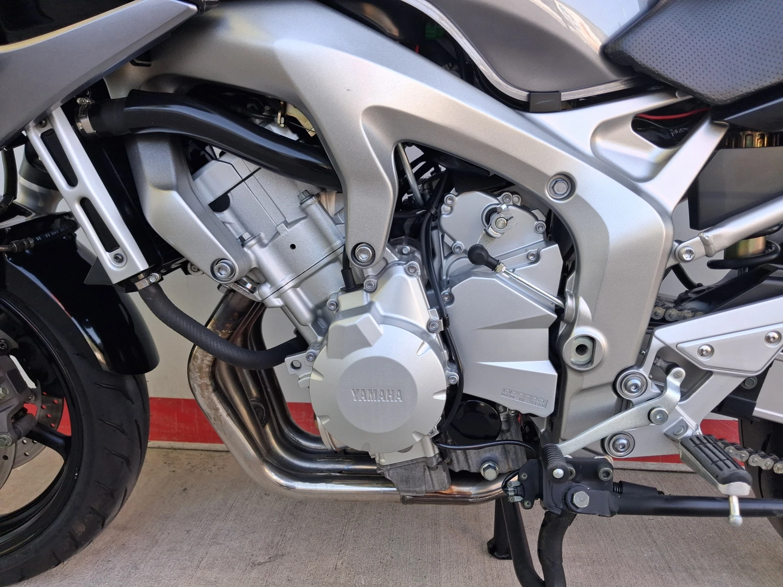 Yamaha Fazer 600i, снимка 6 - Мотоциклети и мототехника - 55540713
