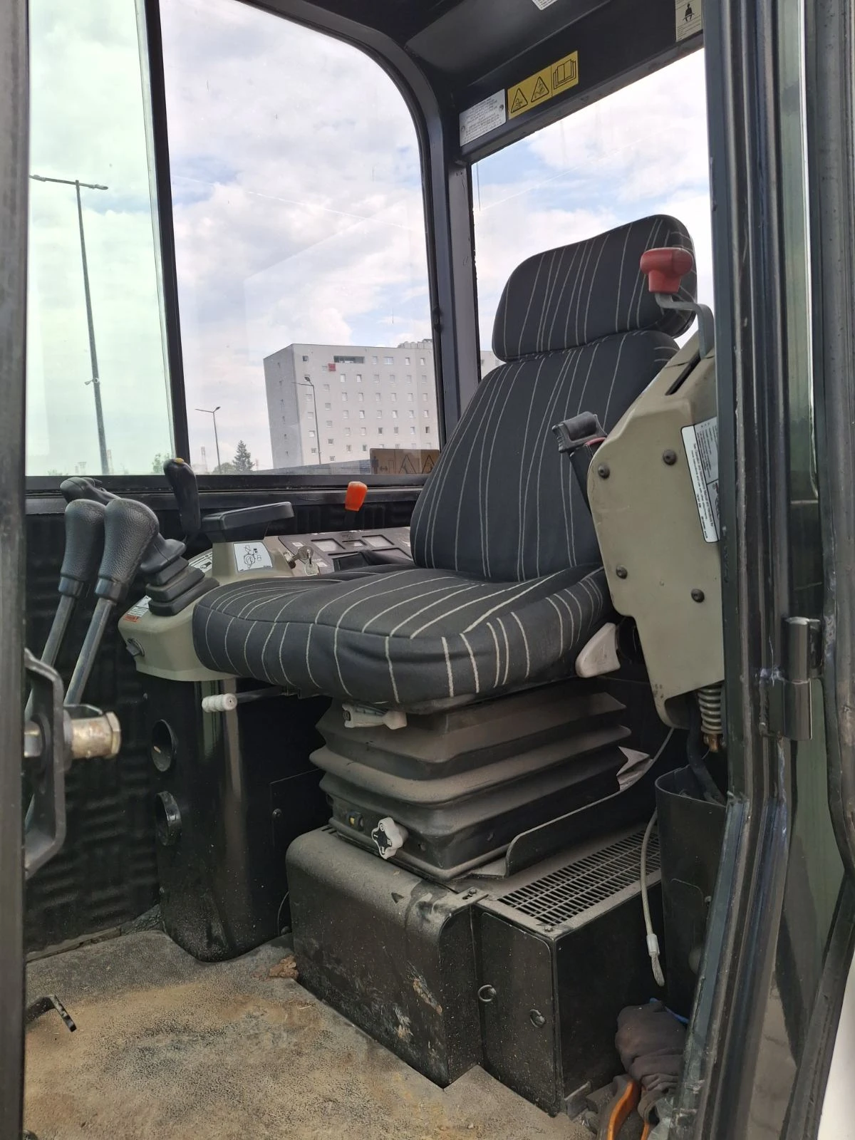 Багер Bobcat 337D - изображение 10