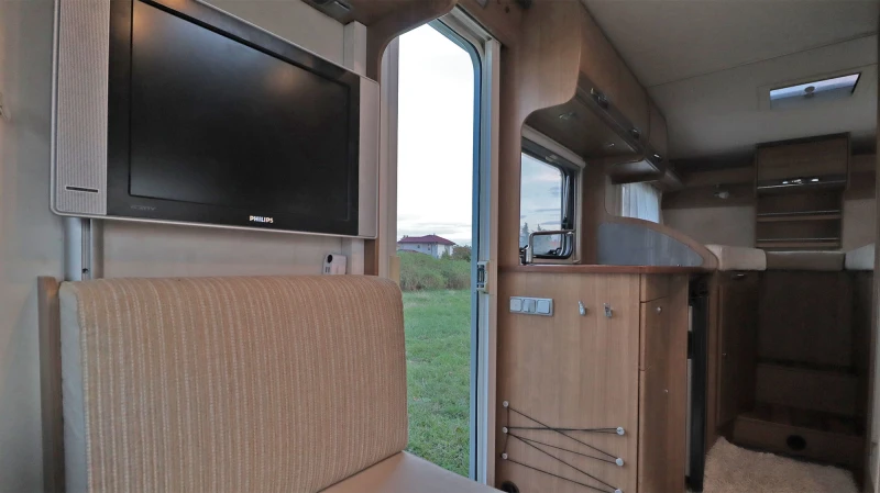 Кемпер HYMER / ERIBA  Exsis-I Premium 50, снимка 10 - Каравани и кемпери - 51967776