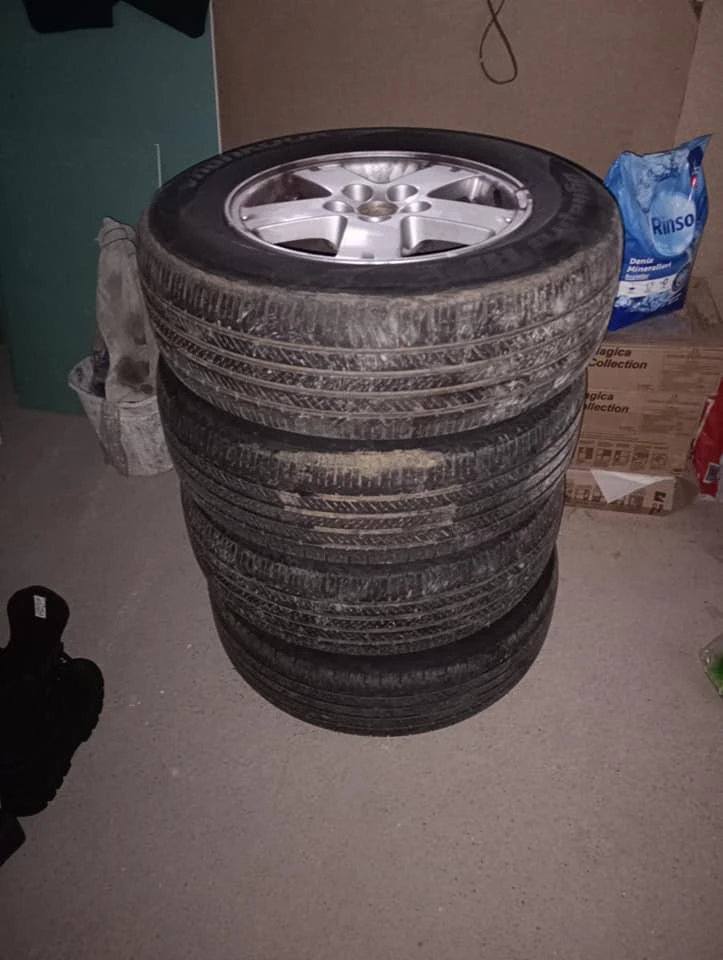 Гуми с джанти Uniroyal 225/70R16, снимка 4 - Гуми и джанти - 52493371