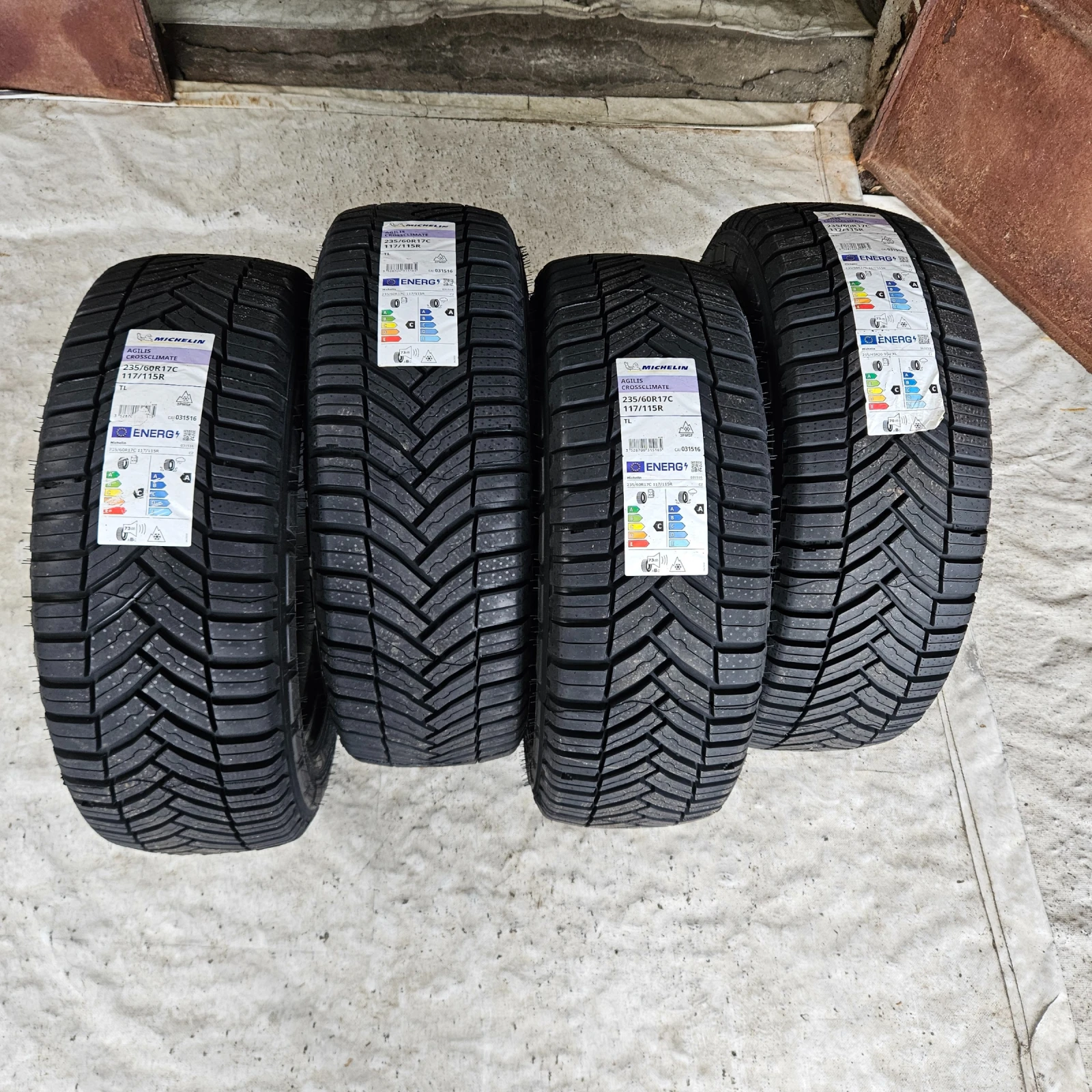 ���� 235/60R17 | Mobile.bg � ����������� 1