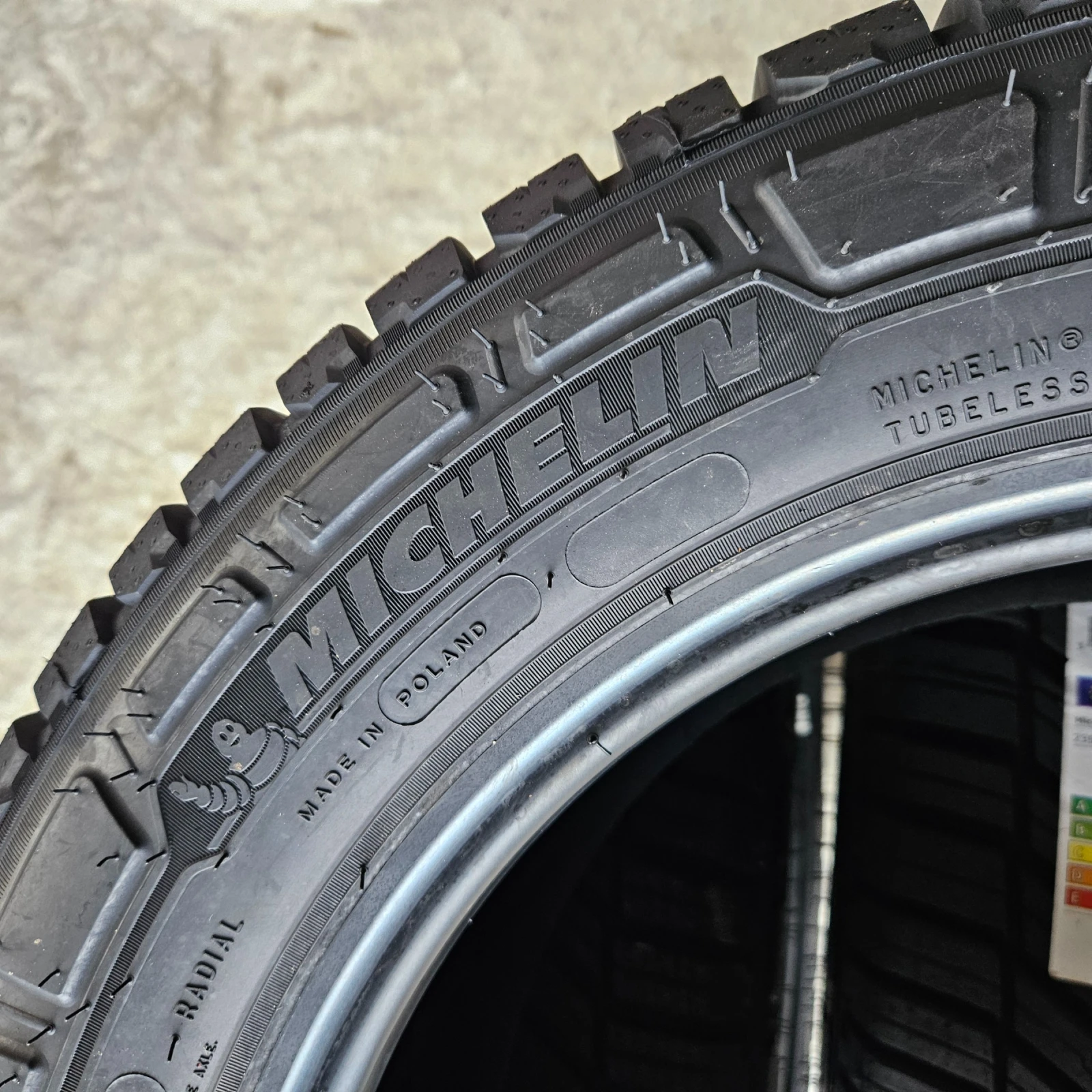 ���� 235/60R17 | Mobile.bg � ����������� 8