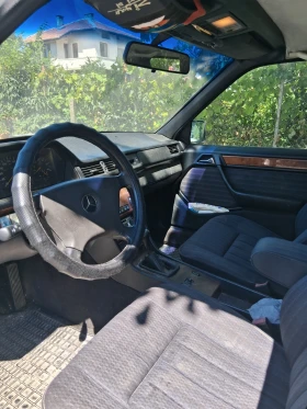 Mercedes-Benz E 250 TD, снимка 3