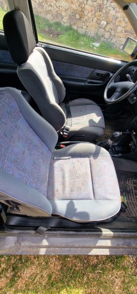 Seat Ibiza 1.4i, снимка 4 - Автомобили и джипове - 40225303