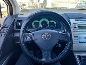 Toyota Corolla verso 1.8, снимка 7 - Автомобили и джипове - 45178225