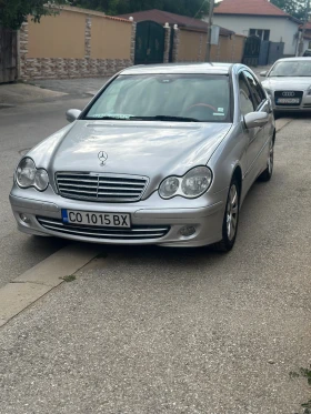 Mercedes-Benz C 220 В добро техническо състояние, снимка 2