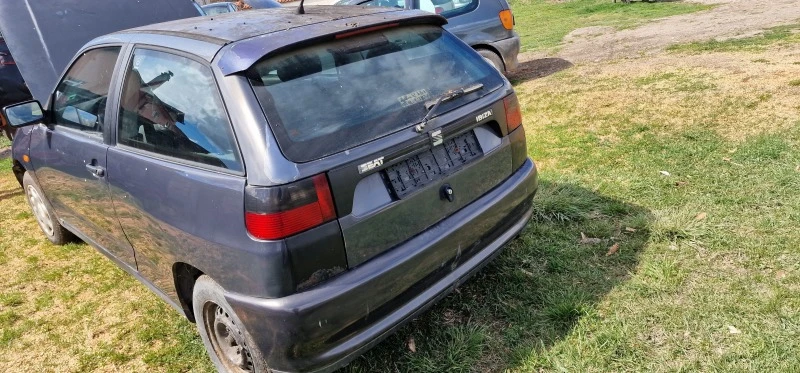 Seat Ibiza 1.4i, снимка 2 - Автомобили и джипове - 40225303