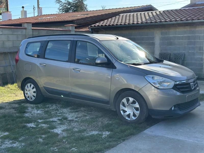 Dacia Lodgy 1.5 dci, снимка 9 - Автомобили и джипове - 48549401