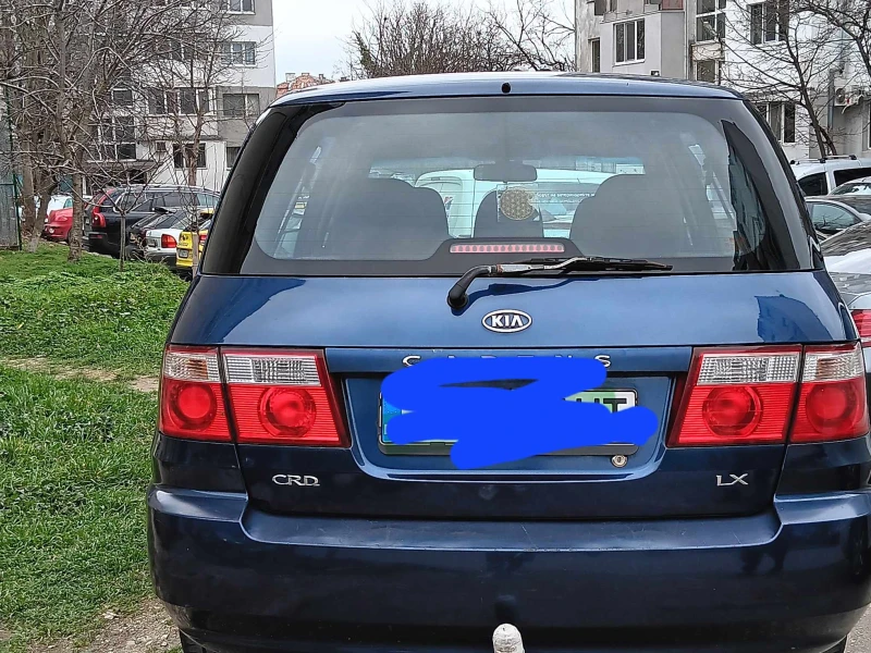 Kia Carens, снимка 8 - Автомобили и джипове - 48928152