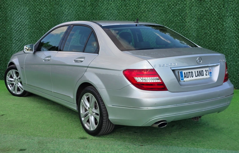 Mercedes-Benz C 250 AVANTGARDE* 204кс* 4Matic* 225000км, снимка 7 - Автомобили и джипове - 51008534