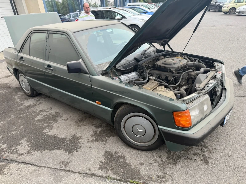 Mercedes-Benz 190 1.8 170000 км! Климатик., снимка 12 - Автомобили и джипове - 52811244