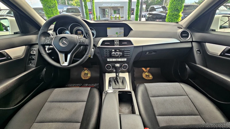 Mercedes-Benz C 220 AMG/AVANGARDE/FACE/GERMANY/PANORAMA/ADAPTIVE/LIZIN, снимка 9 - Автомобили и джипове - 51438217