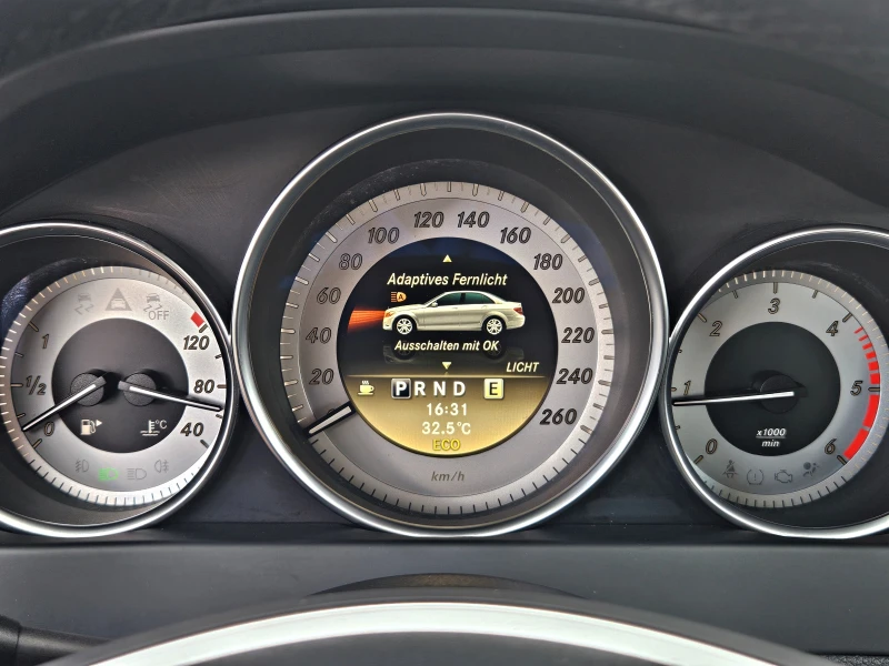 Mercedes-Benz C 220 AMG/AVANGARDE/FACE/GERMANY/PANORAMA/ADAPTIVE/LIZIN, снимка 10 - Автомобили и джипове - 51438217