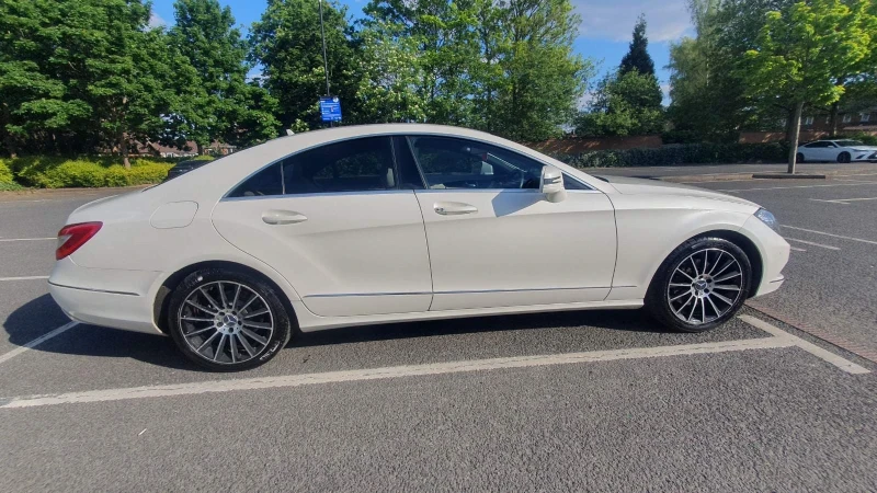 Mercedes-Benz CLS 250, снимка 12 - Автомобили и джипове - 52190970