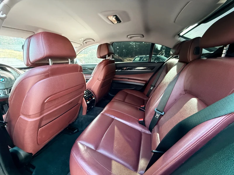 BMW 750, снимка 8 - Автомобили и джипове - 52642133