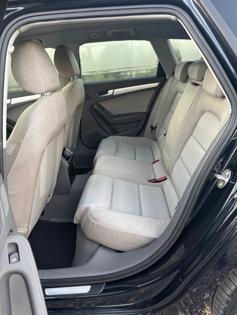 Audi A4 Автоматик навигация, снимка 8 - Автомобили и джипове - 52773798