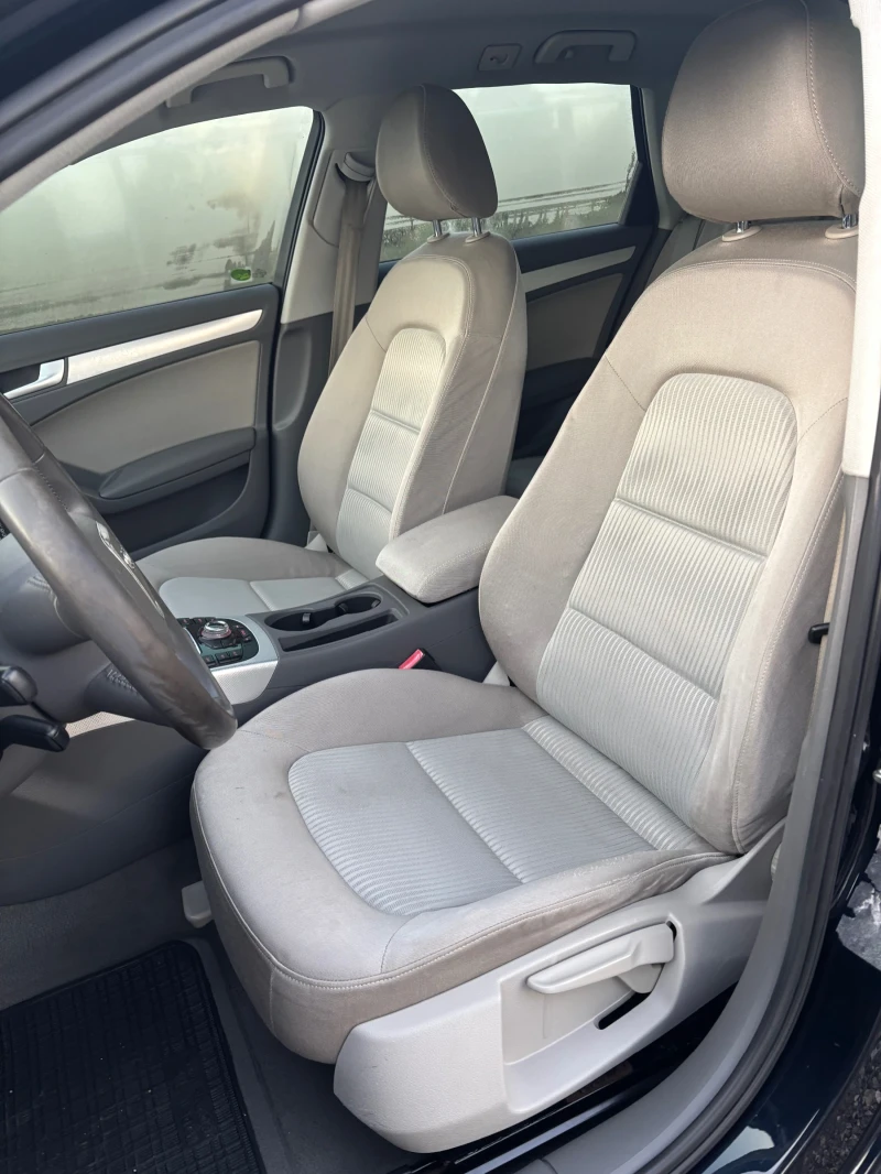 Audi A4 Автоматик навигация, снимка 9 - Автомобили и джипове - 52773798