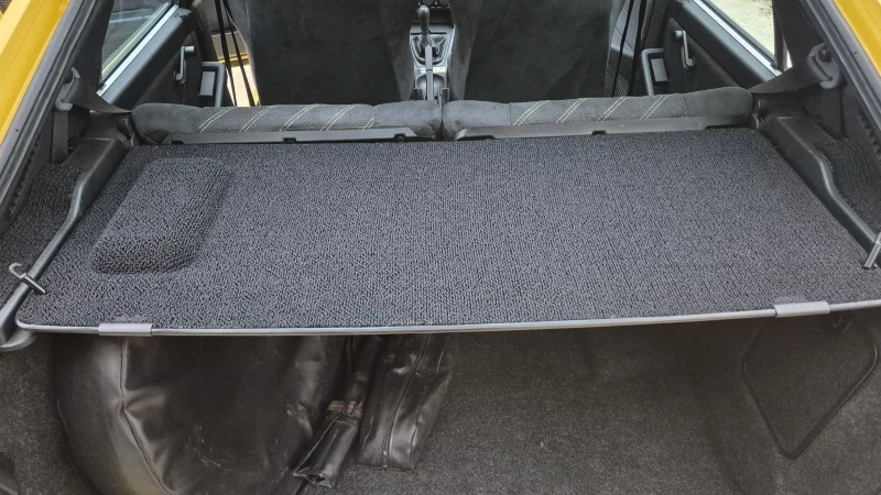 Lancia Delta Evo 2 Seria Speciale Giallo Ginestra , снимка 5 - Автомобили и джипове - 52776841