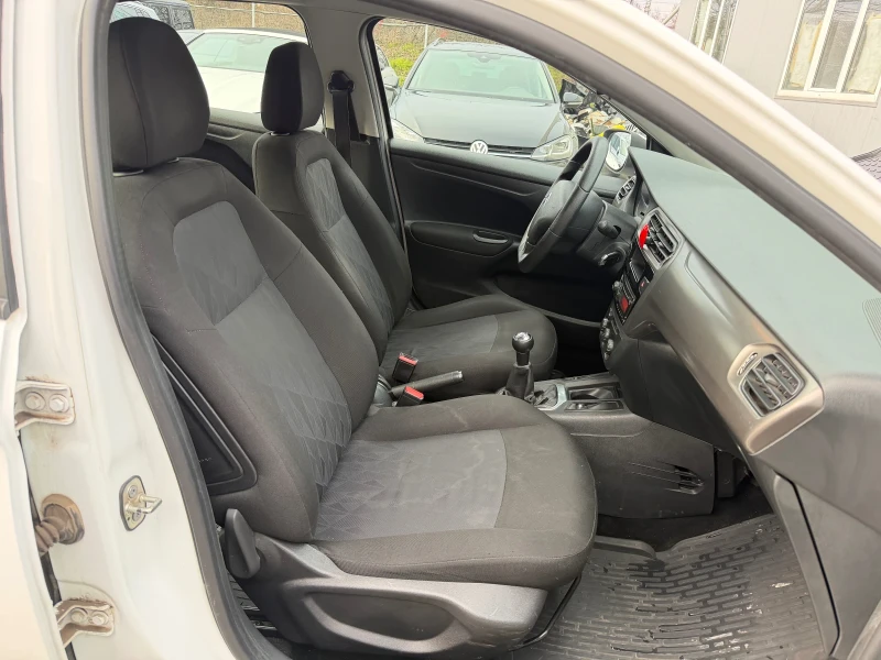 Citroen C-Elysee 1.2i ПЪРВИ СОБСТВЕНИК 175560КМ, снимка 10 - Автомобили и джипове - 53089885