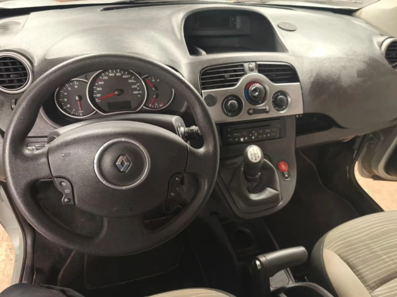 Renault Kangoo 1.6, снимка 8 - Автомобили и джипове - 53288237