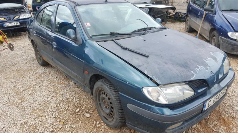 Renault Megane 4бр на части, снимка 1 - Автомобили и джипове - 13826224