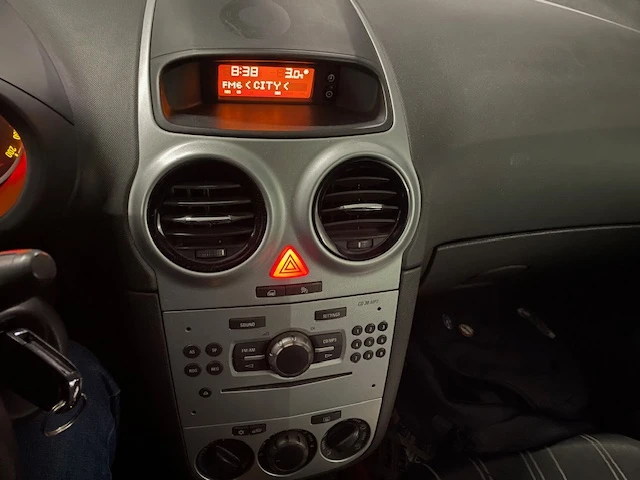 Opel Corsa, снимка 3 - Автомобили и джипове - 53380187