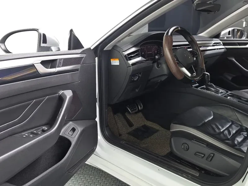 VW Arteon 2.0 TDI - САМО 30% АВАНС, снимка 10 - Автомобили и джипове - 55895615