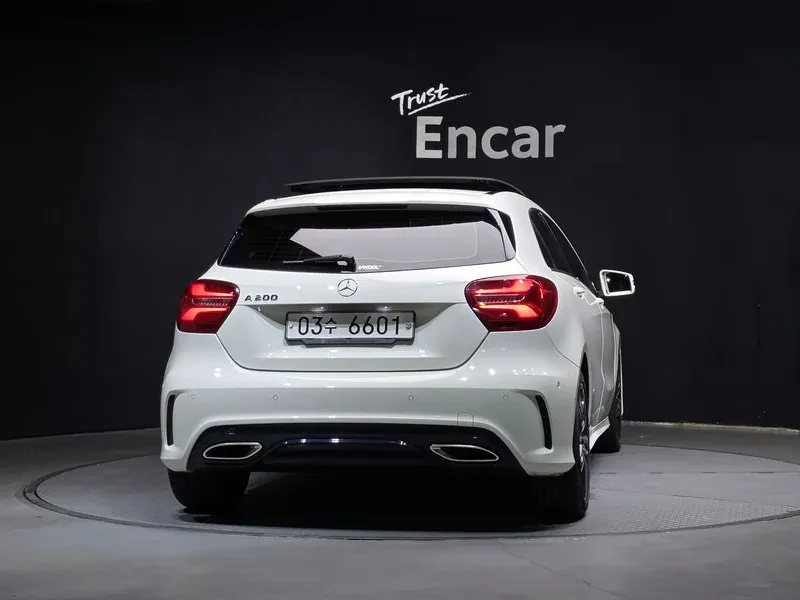 Mercedes-Benz A 200 Amg Line, снимка 4 - Автомобили и джипове - 55951618