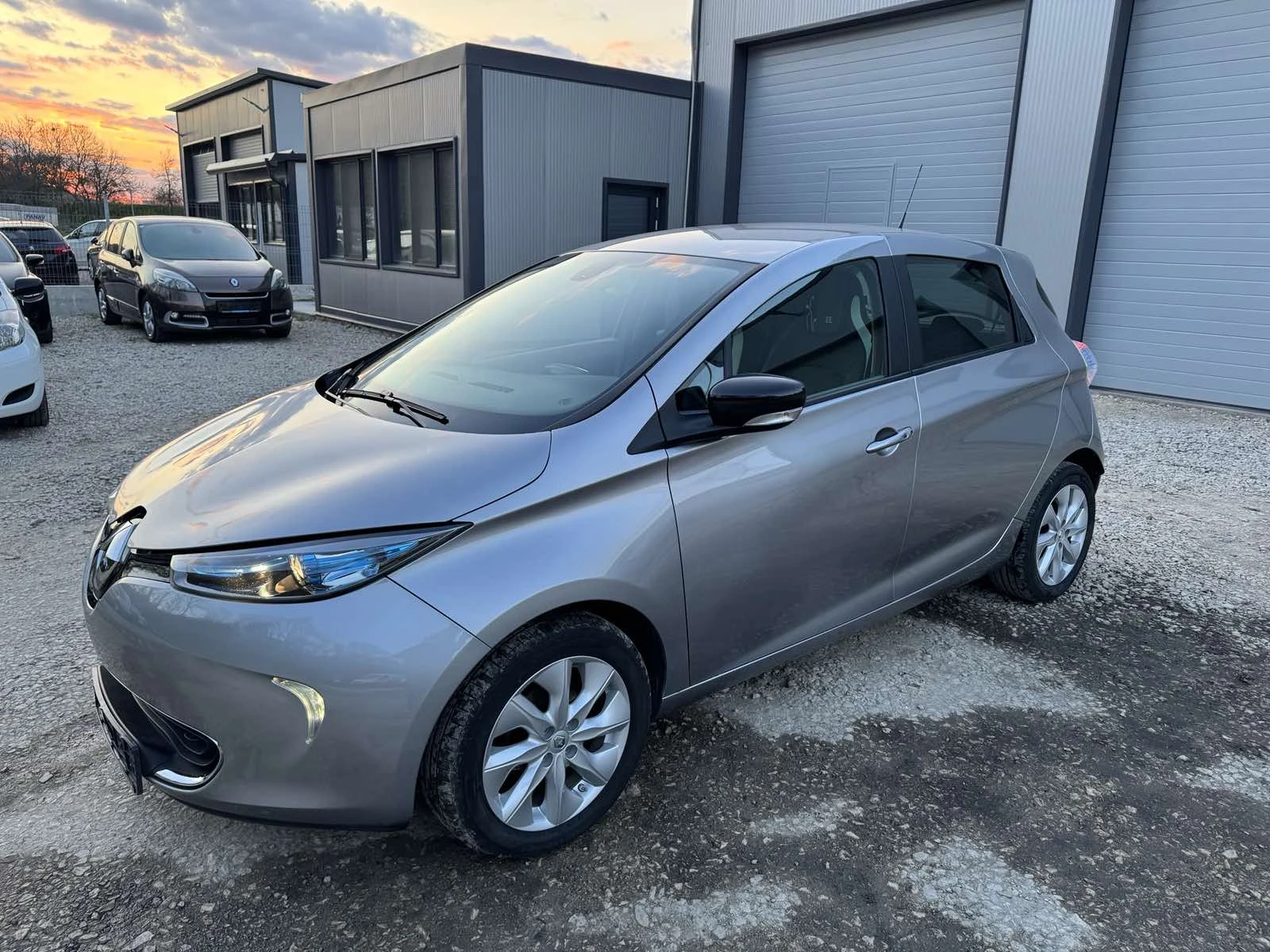 Renault Zoe UNIKAT* TOP* 064218km* Navi* KAMERA*  - изображение 3