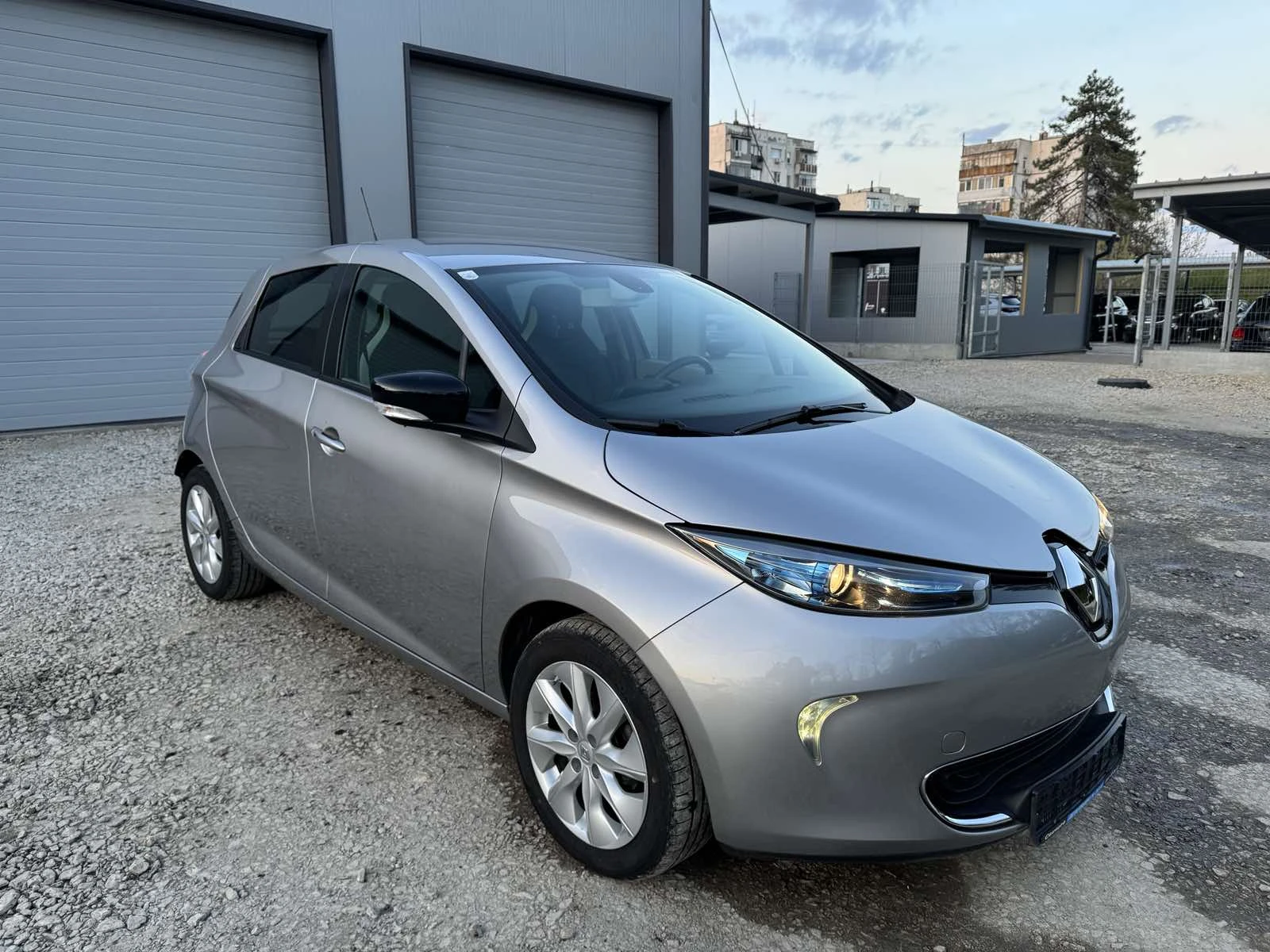 Renault Zoe UNIKAT* TOP* 064218km* Navi* KAMERA*  - изображение 7